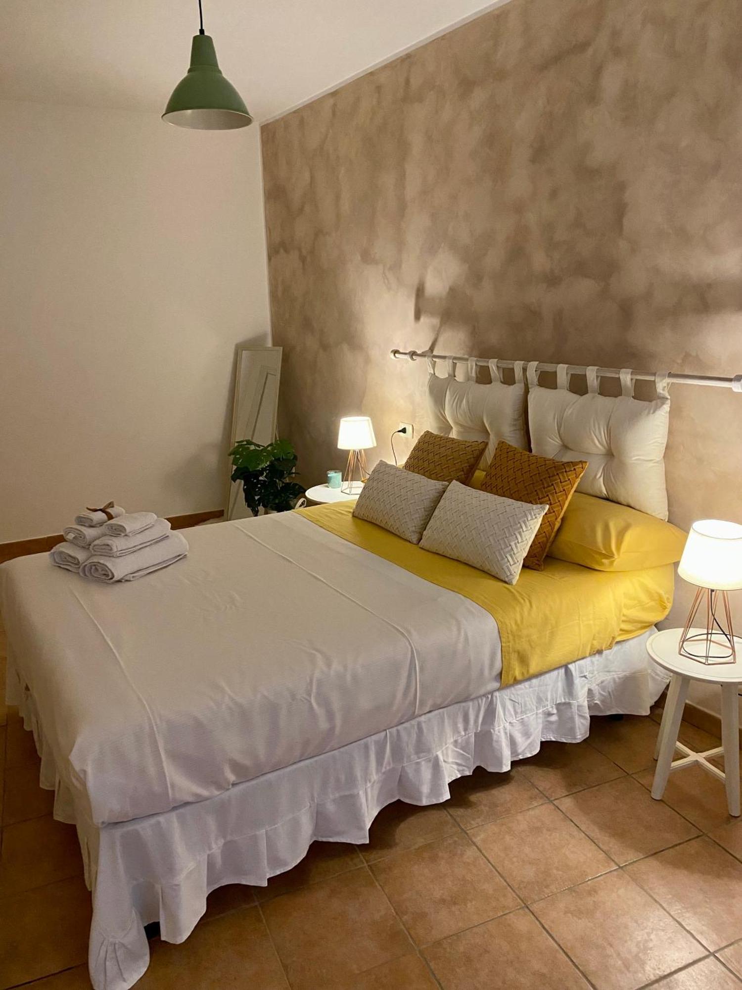 Figurari Naples